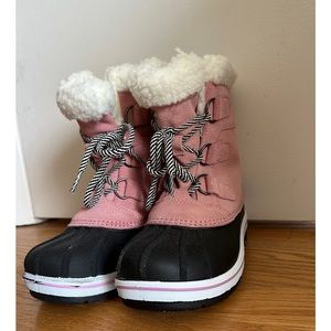 Brand new snow boots!